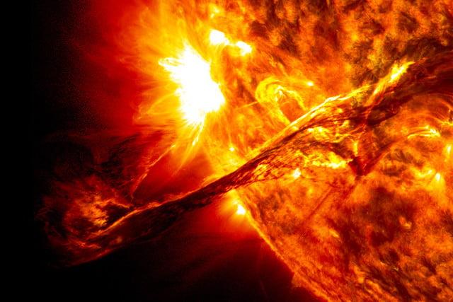 Các nhà khoa học muốn bảo vệ Trái Đất khỏi bão Mặt Trời bằng nam châm ...